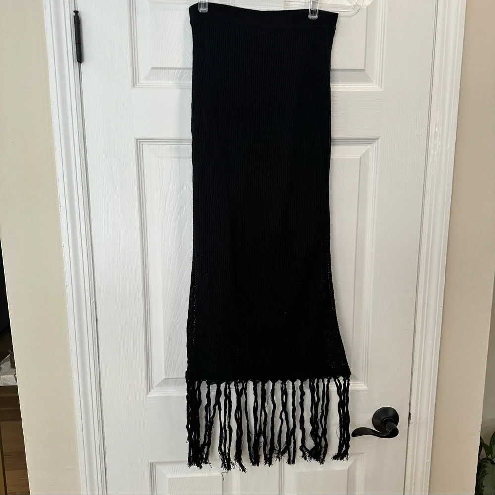 Vetta Crochet Knit Fringe Black Maxi Skirt Size Small Getaway Collection | N518